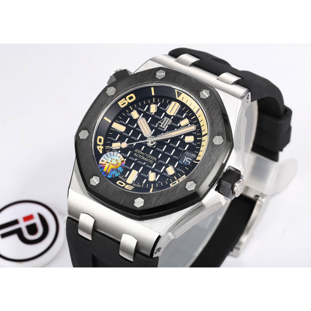 Audemars Piguet Royal Oak Offshore 15720CN.OO.A002CA.01 Watch: Image 2