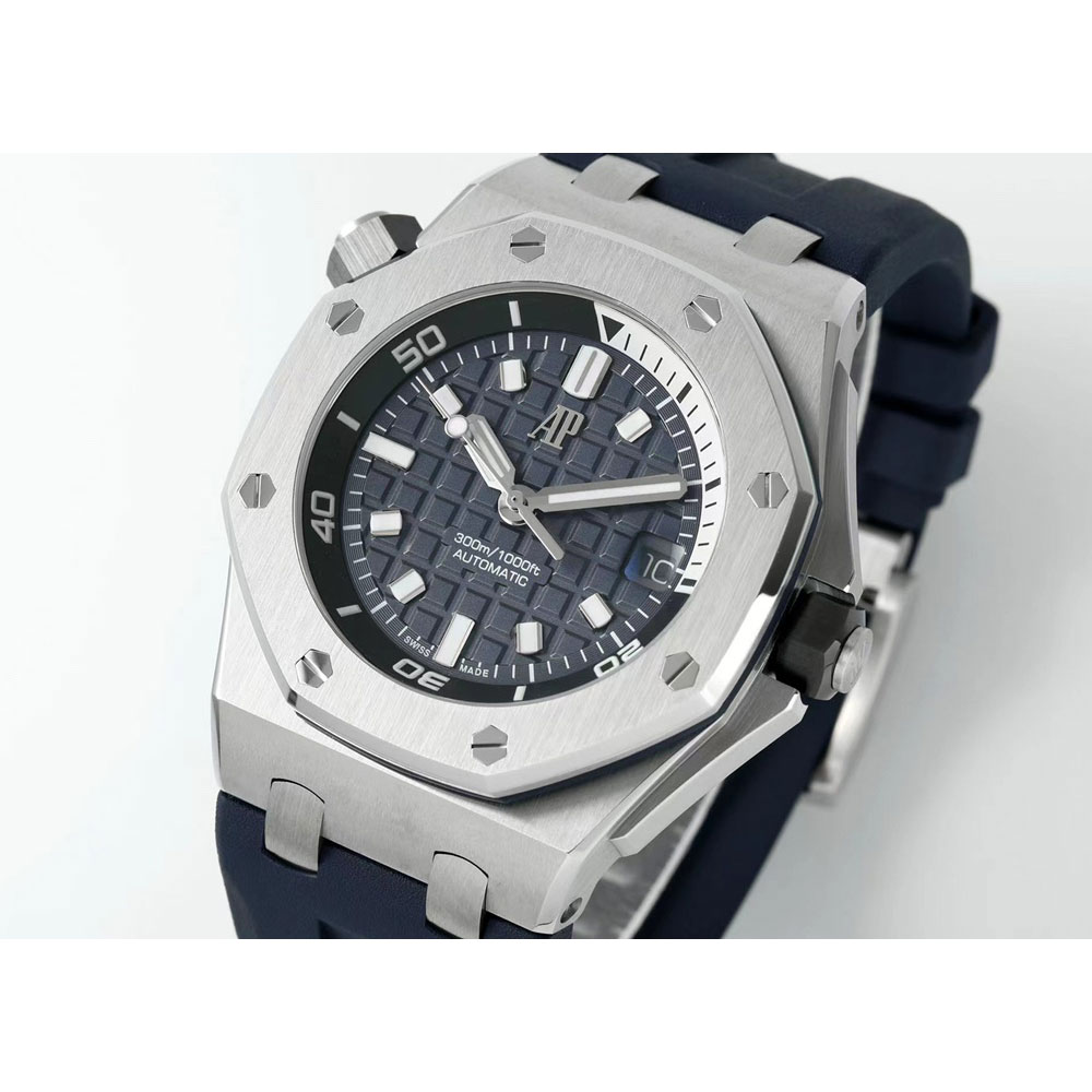 Audemars Piguet Royal Oak Offshore 15720ST.OO.A027CA.01 Watch: Image 4