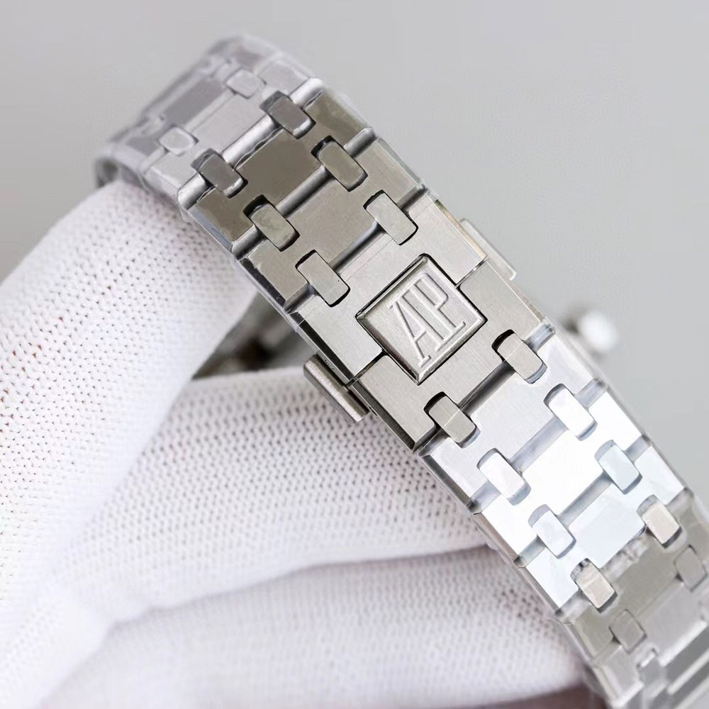 Audemars Piguet Royal Oak 26120ST.OO.1220ST.01 Watch: Image 4