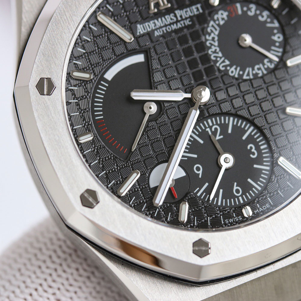 Audemars Piguet Royal Oak 26120ST.OO.1220ST.03 Watch: Image 3