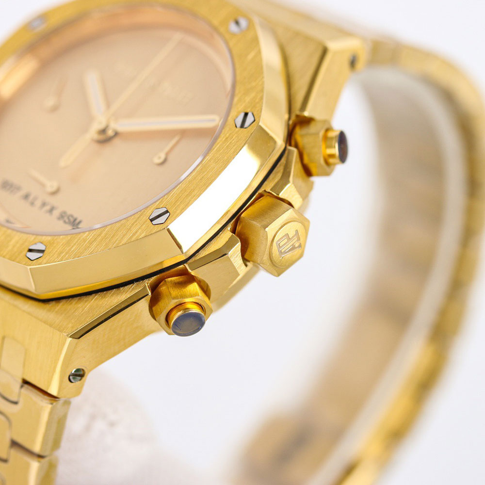 Audemars Piguet Royal Oak 26240BA.OO.1320BA.01 Watch: Image 3