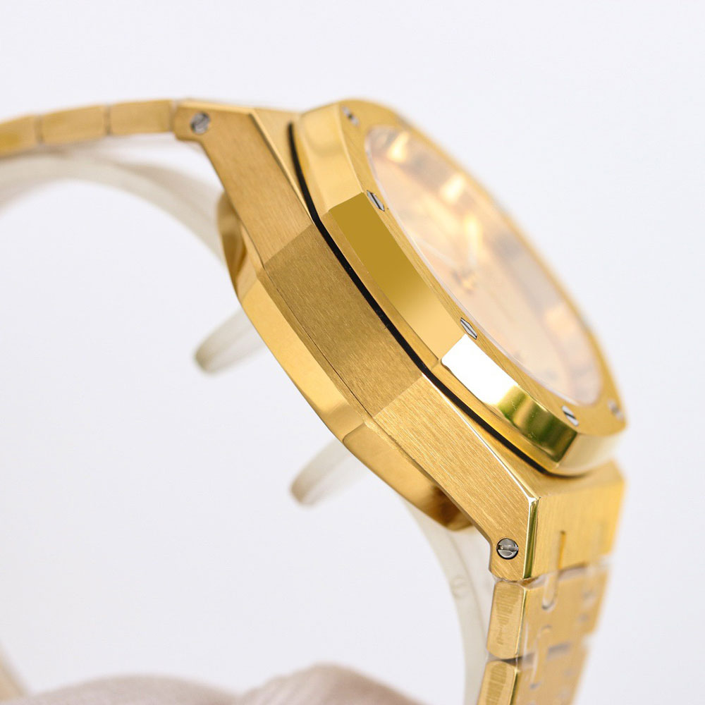 Audemars Piguet Royal Oak 26240BA.OO.1320BA.01 Watch: Image 4