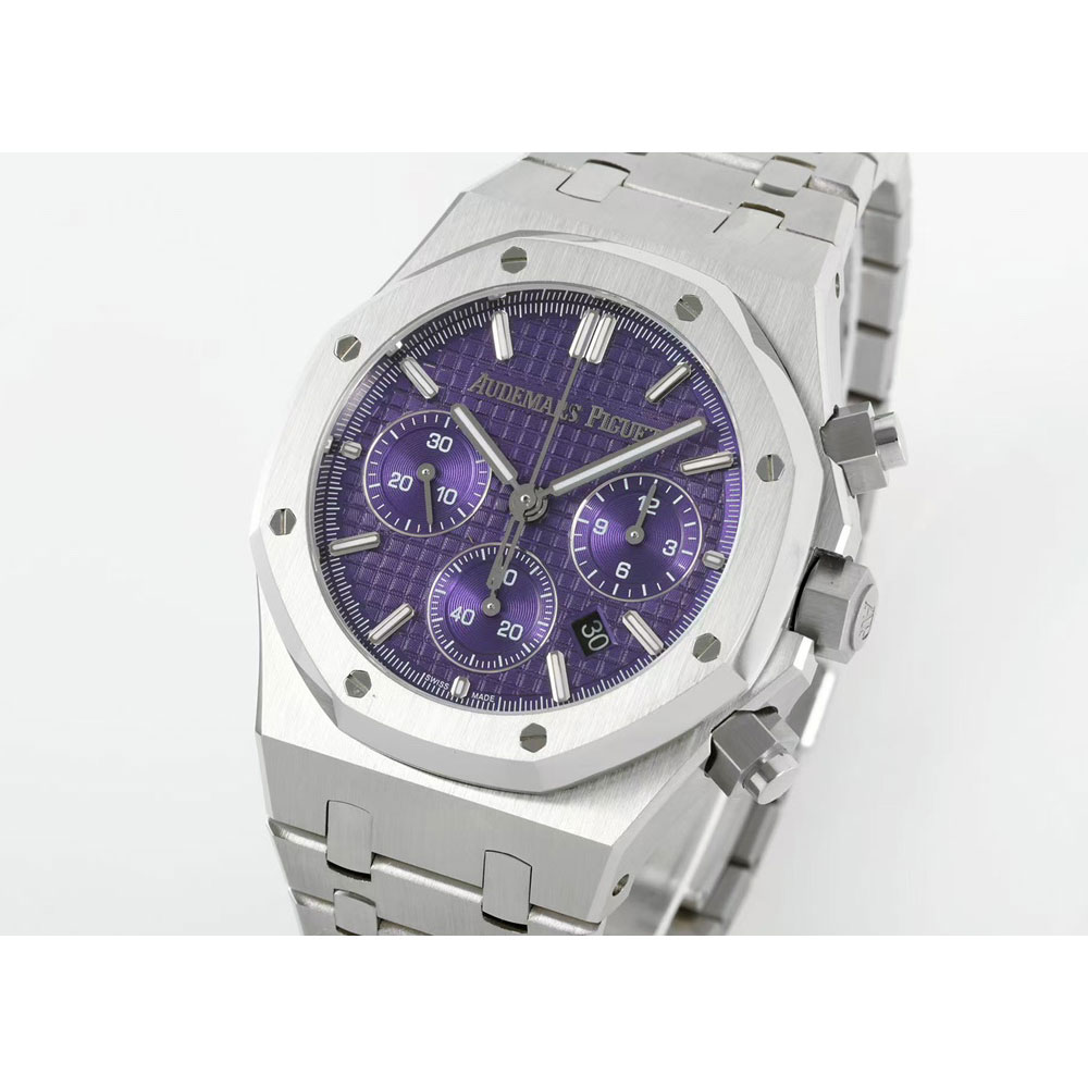 Audemars Piguet Royal Oak 26240BC.OO.1320BC.01 Watch: Image 2