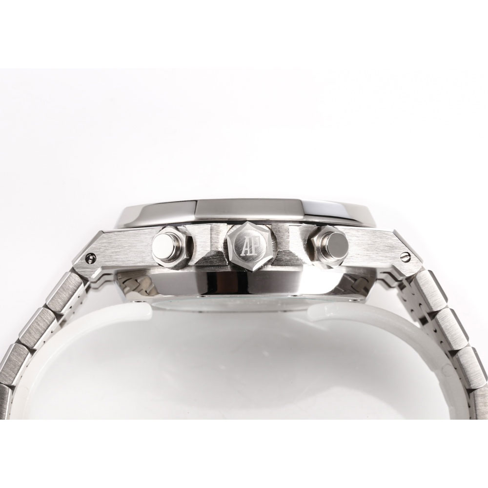 Audemars Piguet Royal Oak 26240ST.OO.1320ST.06 Watch: Image 3