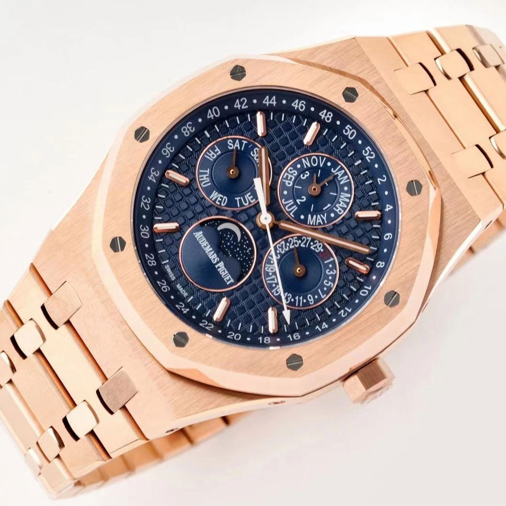 Audemars Piguet Royal Oak 26574OR.OO.1220OR.03 Watch: Image 2