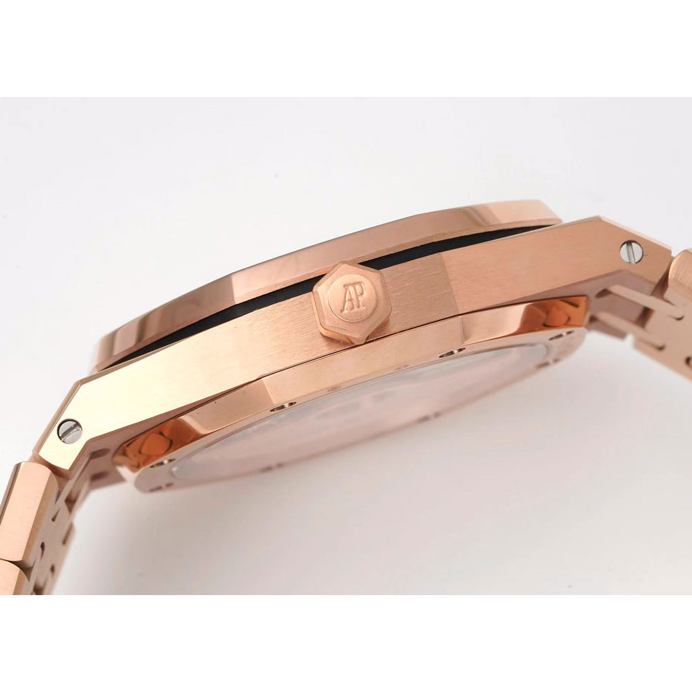 Audemars Piguet Royal Oak 77351OR.ZZ.1261OR.01 Watch: Image 4