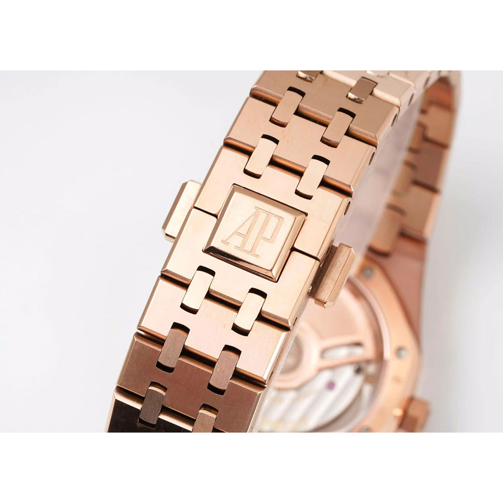Audemars Piguet Royal Oak 77351OR.ZZ.1261OR.01 Watch: Image 5