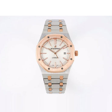 Audemars Piguet Royal Oak 15400SR.OO.1220SR.01 Watch