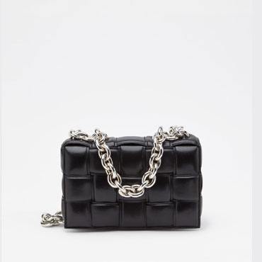 Bottega Veneta Chain Cassette in Black 631421 VBWZ 01229