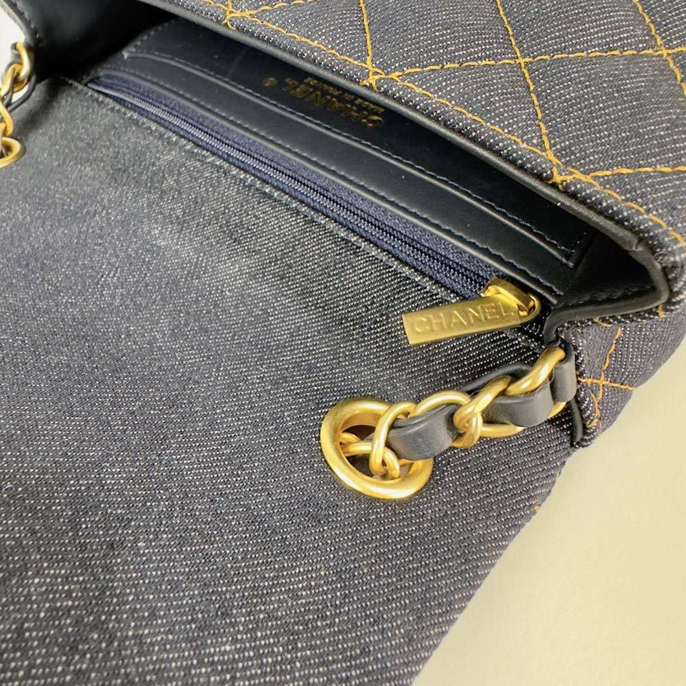 Chanel Mini classic handbag Denim gold-tone metal A69900 B23660 U7663: Image 5