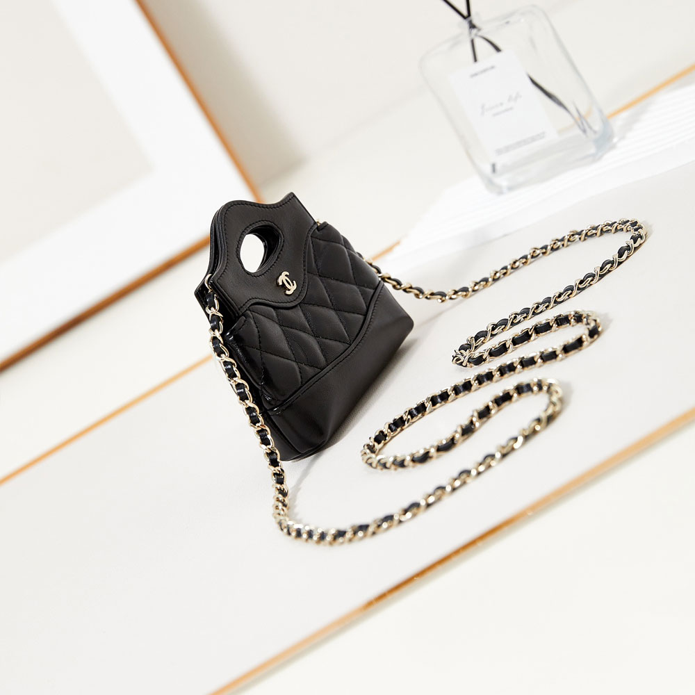 Chanel Clutch with chain in black AP3875 B16220 94305: Image 2