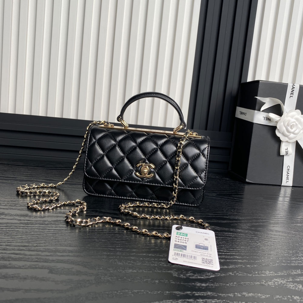Chanel Clutch with chain in black AP4184 Y60767 94305: Image 1