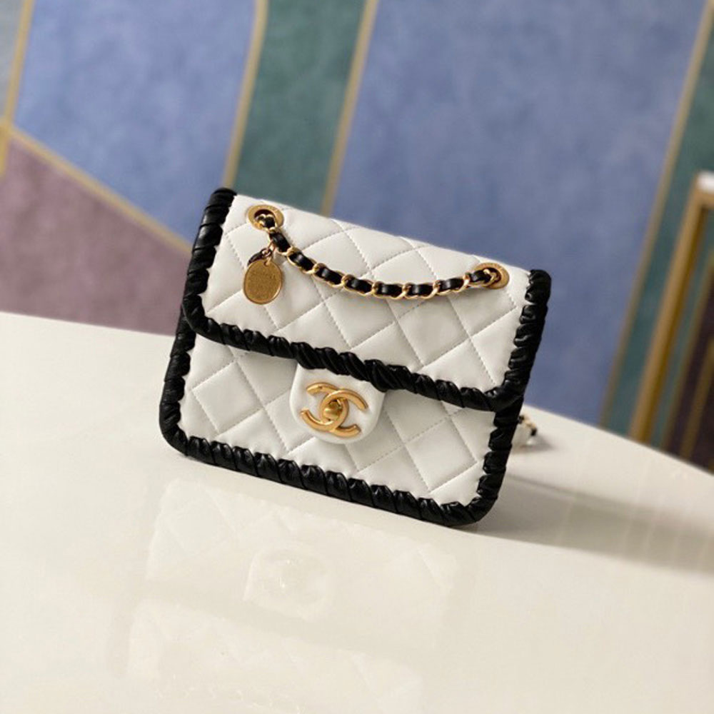 Chanel Mini flap bag Lambskin braided calfskin gold metal AS2495 B23328 U7401: Image 1