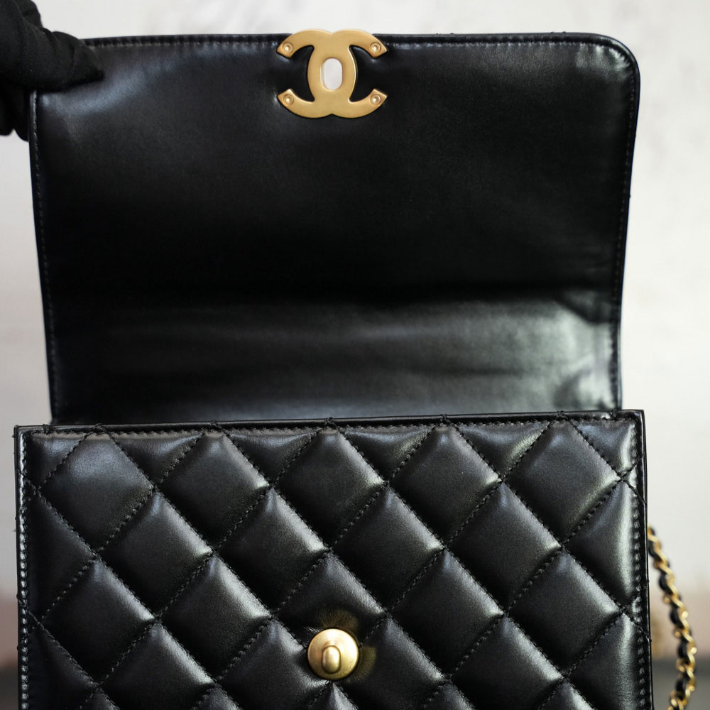 Chanel Small flap bag calfskin gold-tone metal AS2649 B05973 94305: Image 3