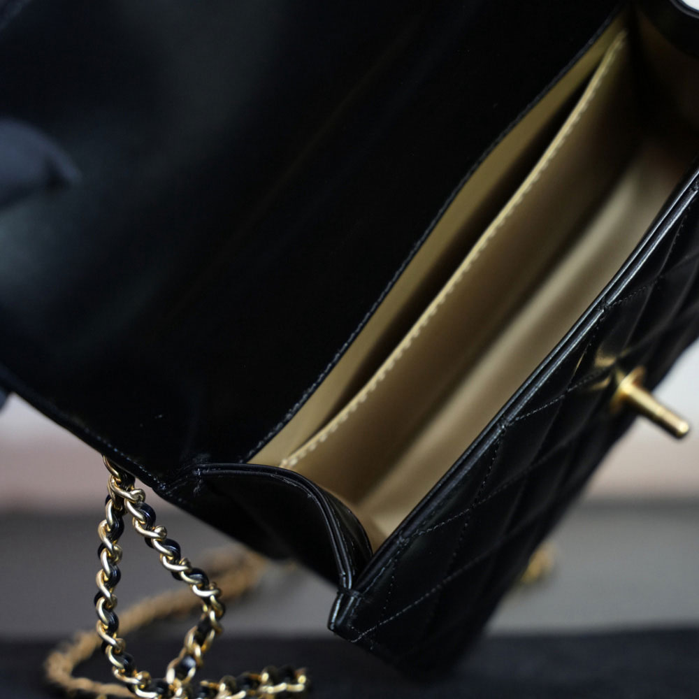 Chanel Small flap bag calfskin gold-tone metal AS2649 B05973 94305: Image 4