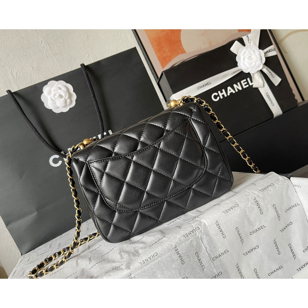 Chanel Mini flap bag in black AS4384 B15773 94305: Image 2