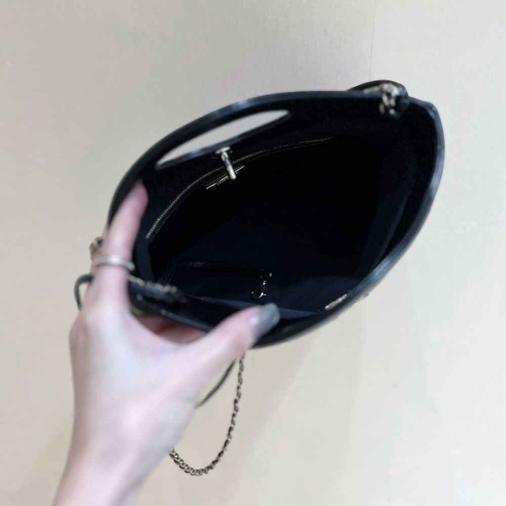 Chanel Shopping bag Shiny lambskin gold-tone metal AS4853 B16220 94305: Image 4