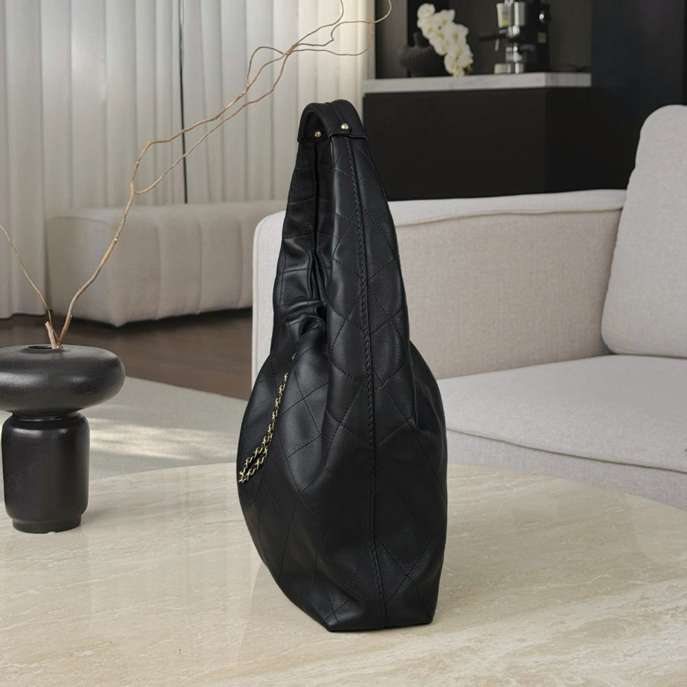 Chanel Large hobo bag Calfskin gold-tone metal AS5967 B22897 94305: Image 3