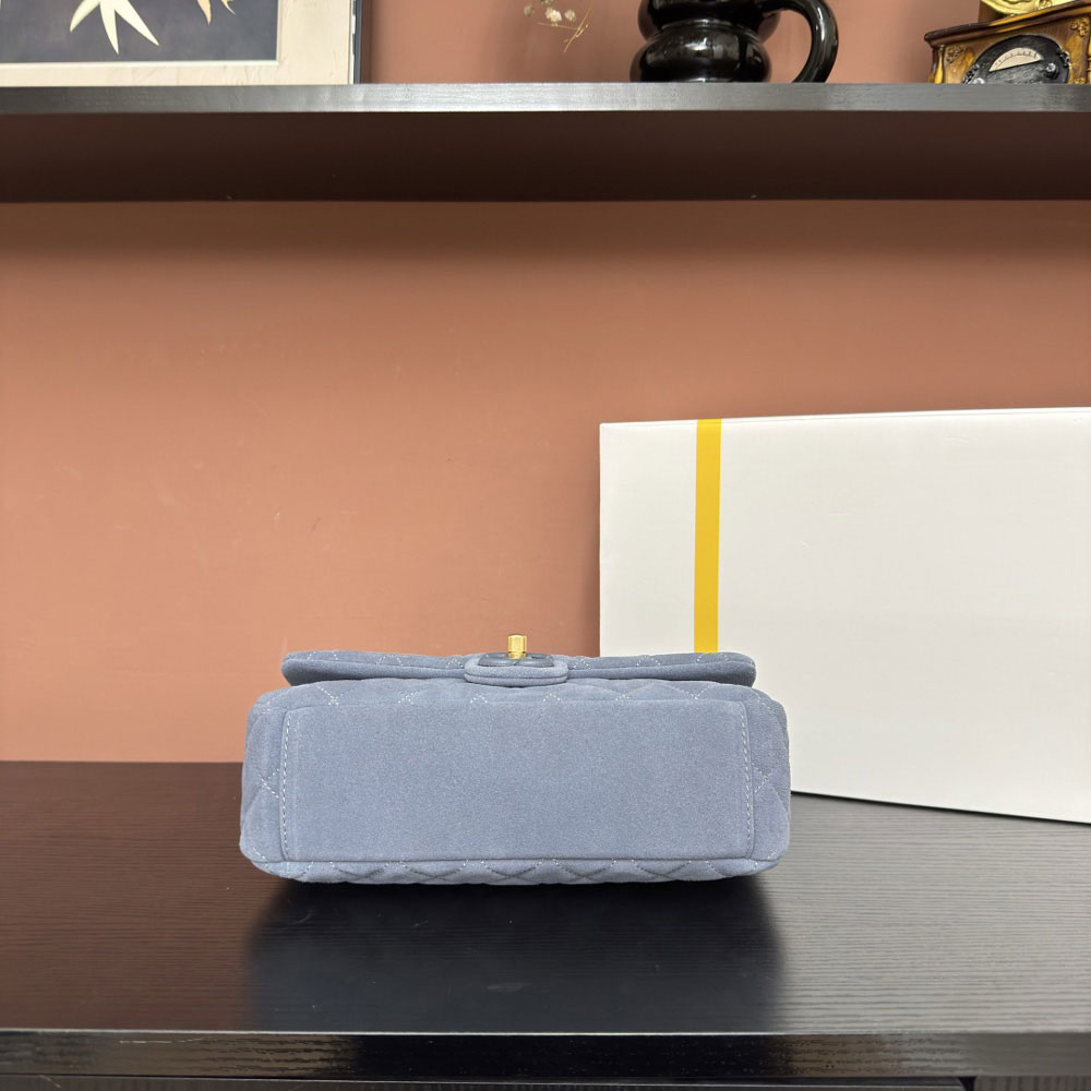 Chanel Flap bag Suede calfskin lambskin gold-tone metal AS5991 B22723 U5338: Image 4