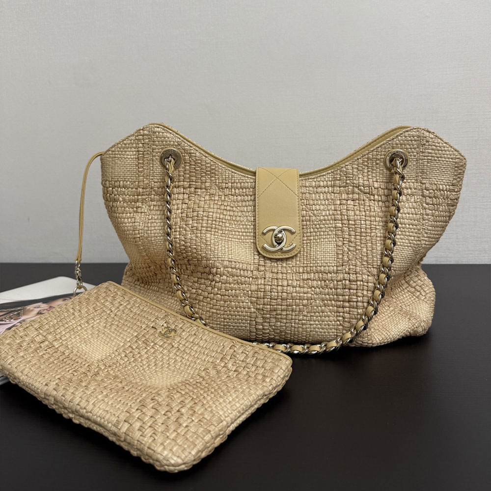 Chanel Shopping bag Braided raffia gold-tone metal AS6090 B23527 U7508: Image 2