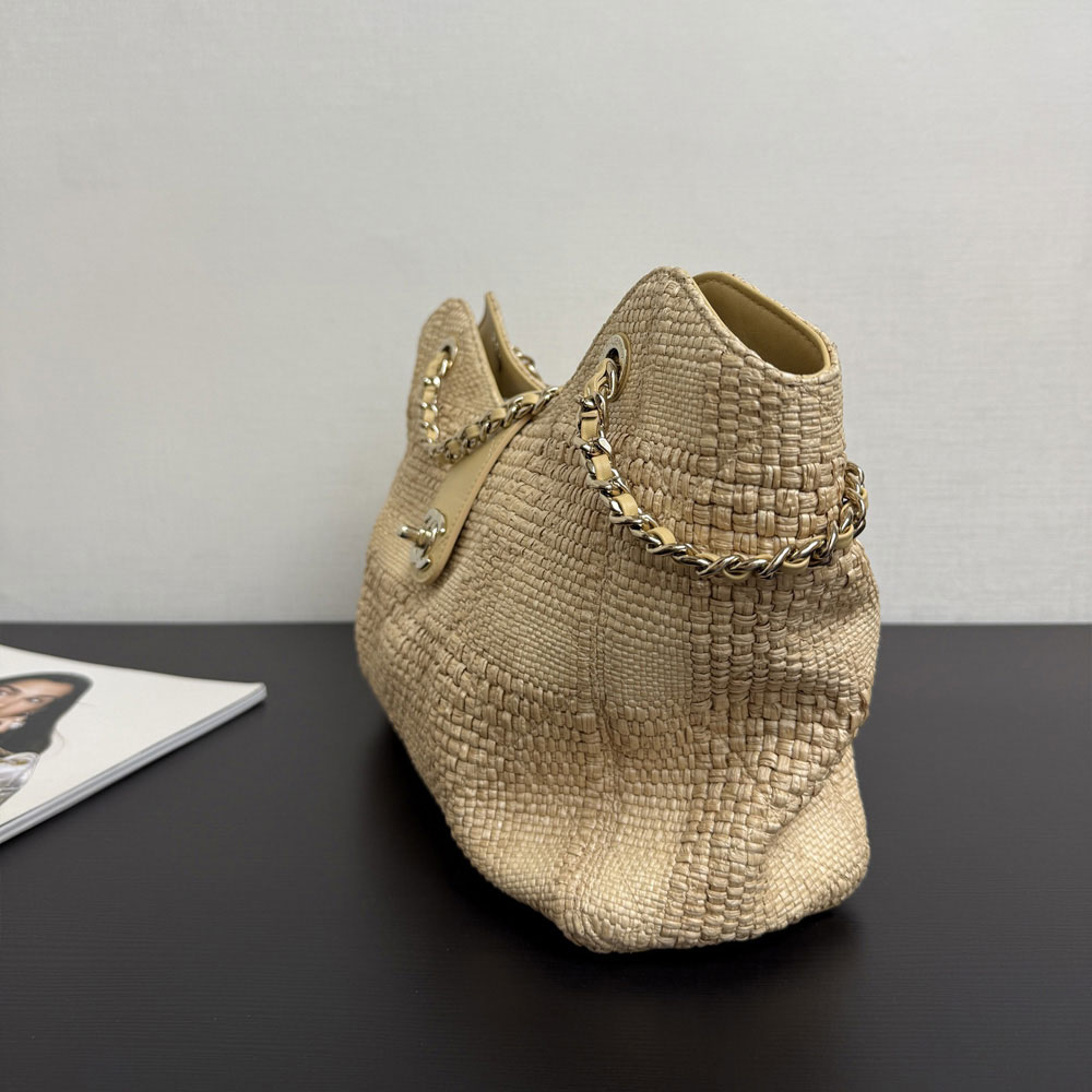 Chanel Shopping bag Braided raffia gold-tone metal AS6090 B23527 U7508: Image 3