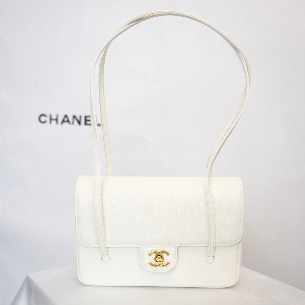 Chanel Small flap bag Grained shiny calfskin gold-tone metal AS6130 B23483 U6544: Image 1