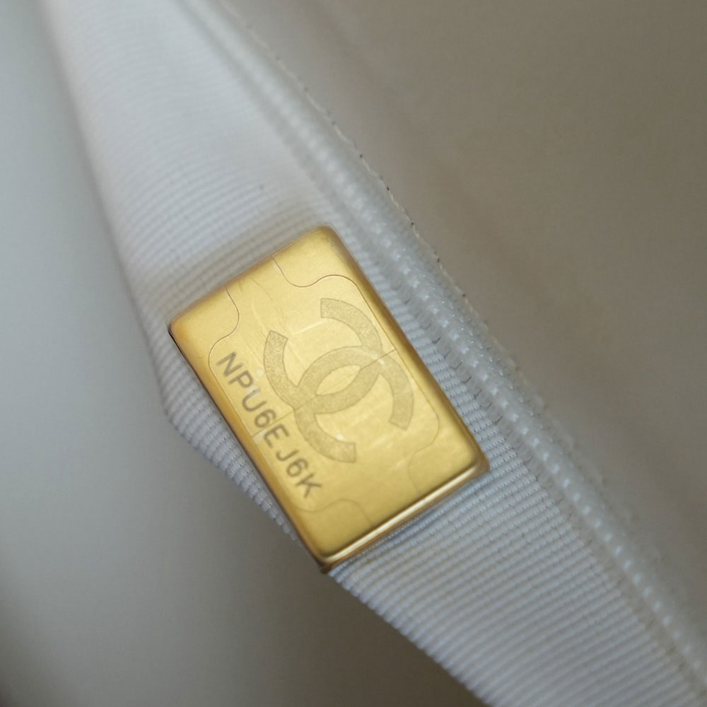 Chanel Small flap bag Grained shiny calfskin gold-tone metal AS6130 B23483 U6544: Image 4