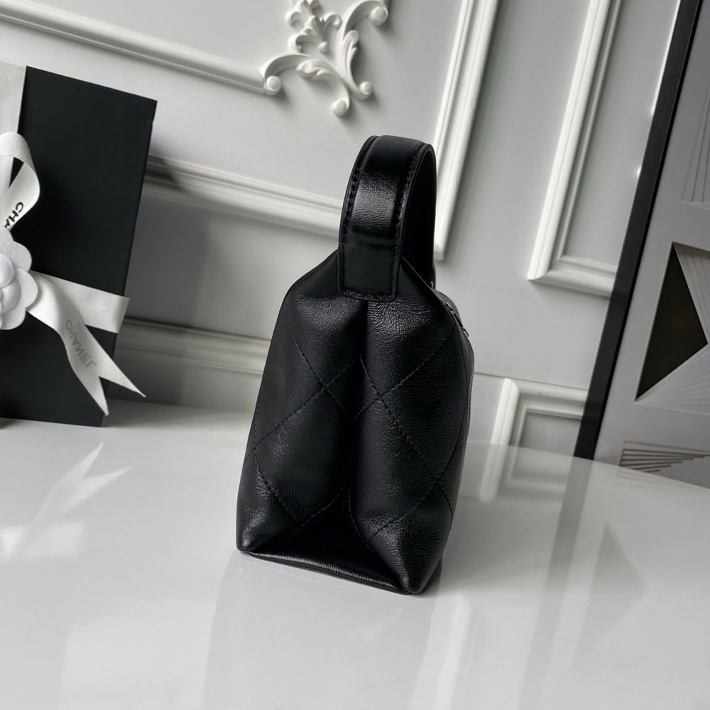 Chanel Hobo handbag Shiny lambskin gold-tone metal AS6138 B23145 94035: Image 3