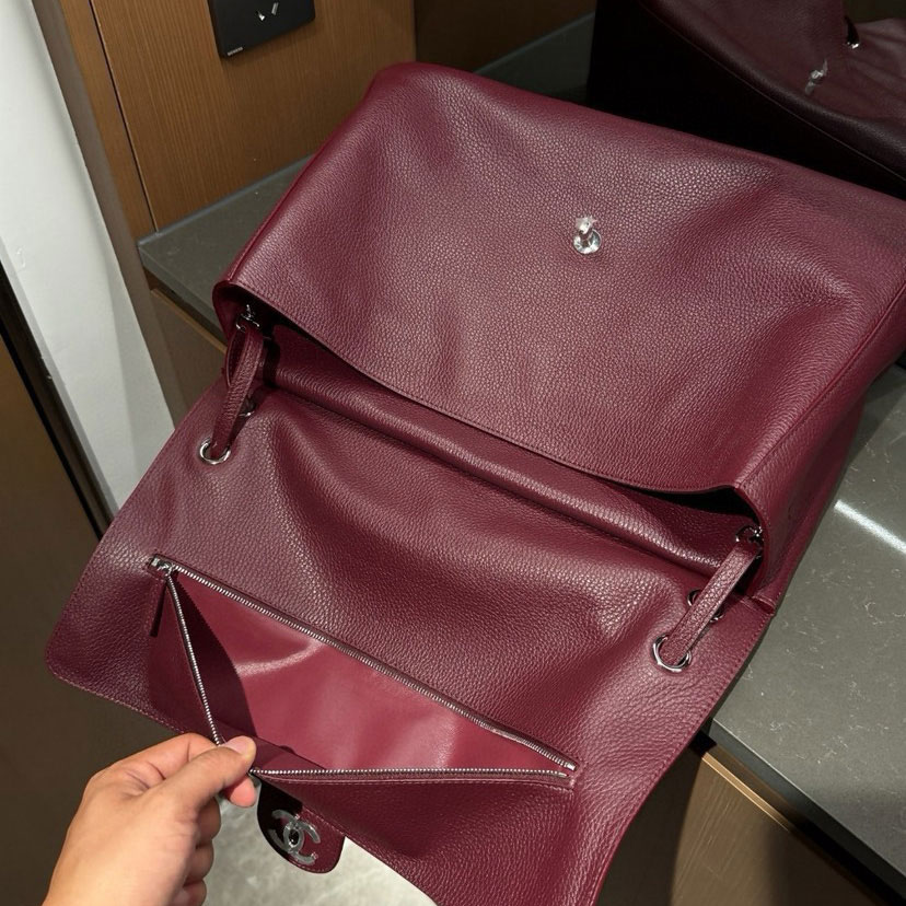 Chanel Maxi flapbag Grained calfskin silver-tone metal AS6233 B24008 U8393: Image 4