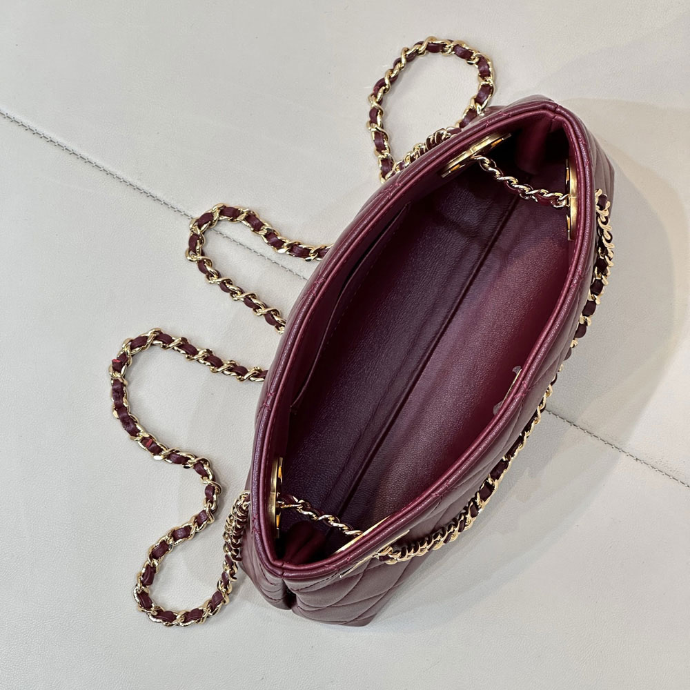 Chanel Small shopping bag Lambskin gold-tone metal AS6248 B24030 U8393: Image 4