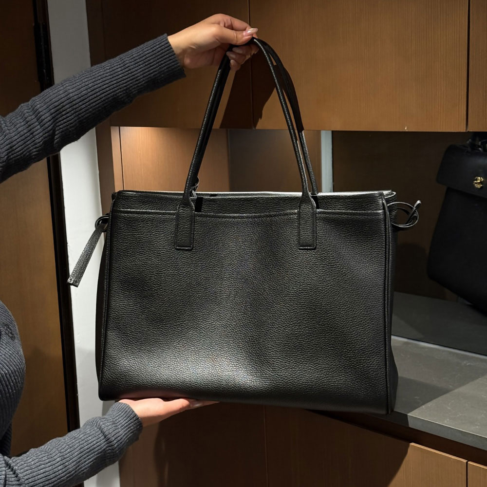 Chanel Large shopping bag Grained calfskin gold-tone metal AS6289 B24248 94305: Image 2