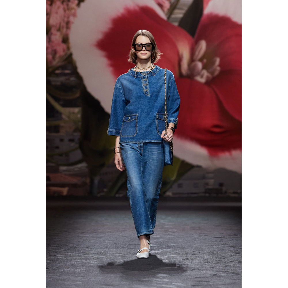 Chanel Blouse Washed denim blue P76797 V69116 NX158: Image 1