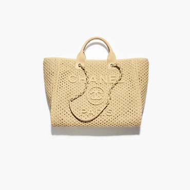 Chanel Large shopping bag in beige A66941 B22709 U5346