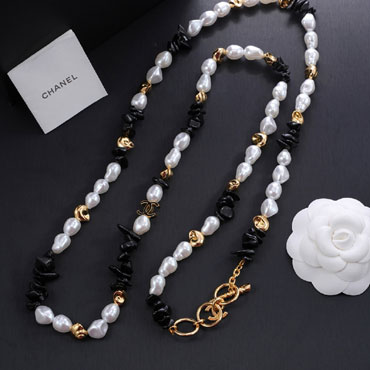 Chanel Long Necklace ABH361 B23823 U8542