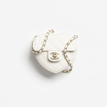 Chanel Heart clutch with chain in white AP2784 B07958 10601