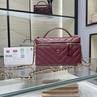 Chanel Vanity with Chain AP5212 B23785 U8393
