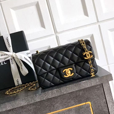 Chanel Mini flap bag in black AS5759 B21572 94305