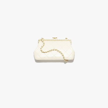 Chanel Clutch imitation pearls in light beige AS5912 B22675 U4531