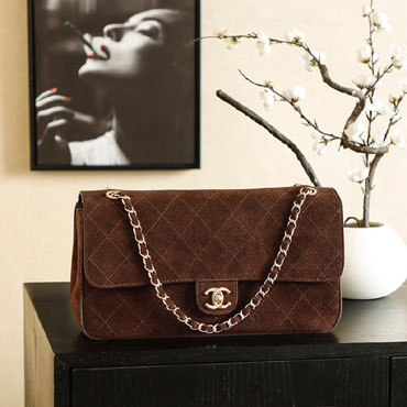Chanel Maxi Flapbag AS6281 B24009 UA850
