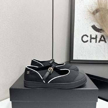Chanel Mary Janes Black White G47139 B24548 U9429