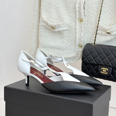 Chanel Mary Janes White Black G47202 X01000 U9581
