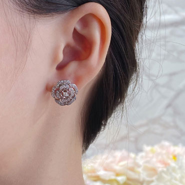 Chanel Bouton de Camelia earrings J12072