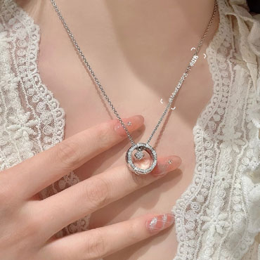 Chanel COCO necklace J13216