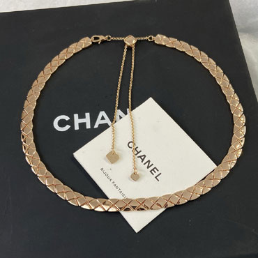 Chanel Coco Crush supple short necklace J13719