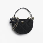 Chanel Clutch with chain in black AP4791 B21406 94305