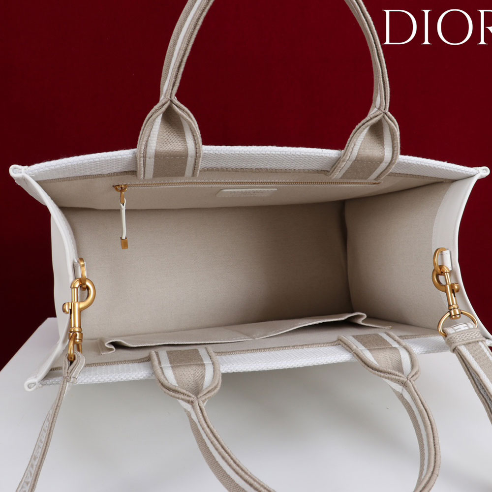 Small Dior Book Tote Multicolor Amour de Roses Embroidery M1325CZHT M941: Image 4