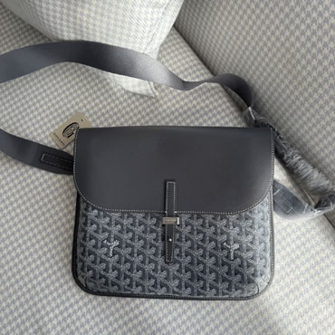 Goyard Coursier Messenger bag in Grey COURSIMMLTY51CL51P