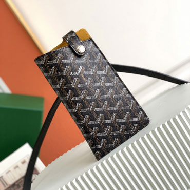 Goyard Montmartre GM Case in Black MONTMAGMLTY01CL01P