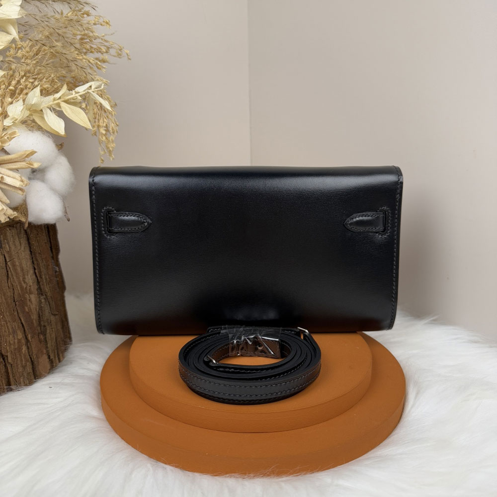 Hermes Kelly Classique To Go wallet in Black H082648CK89: Image 2