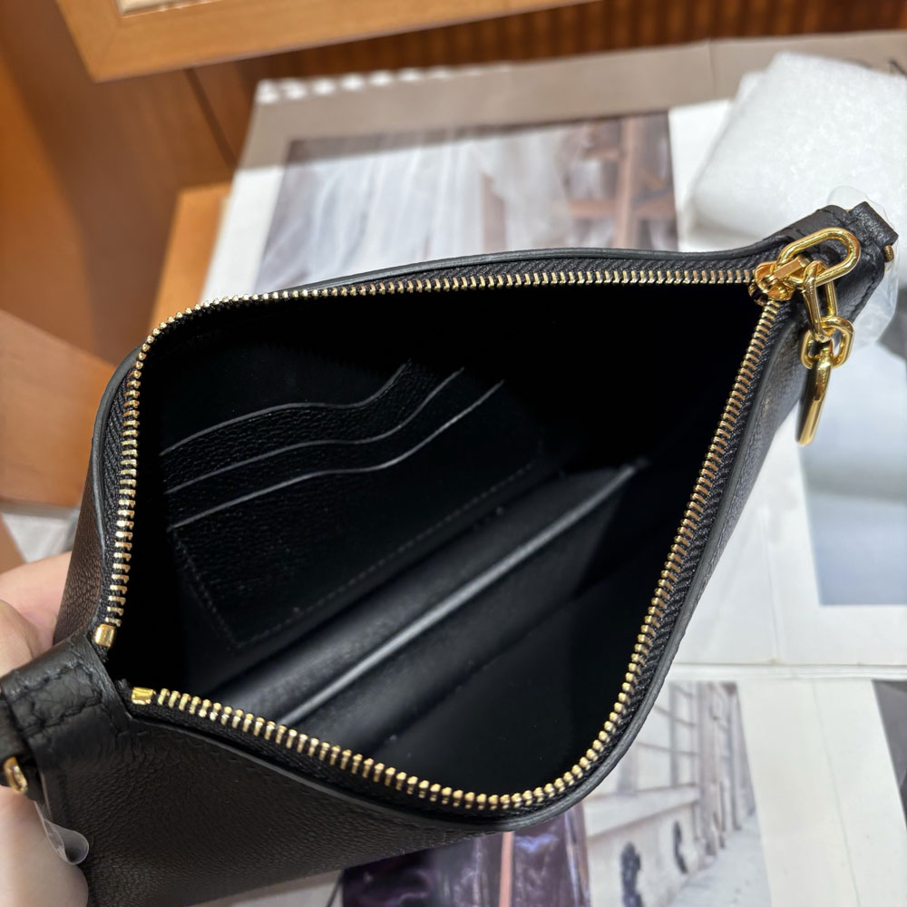 Hermes Zipengo Chaine dAncre To Go pouch in Black H087285CC89: Image 3